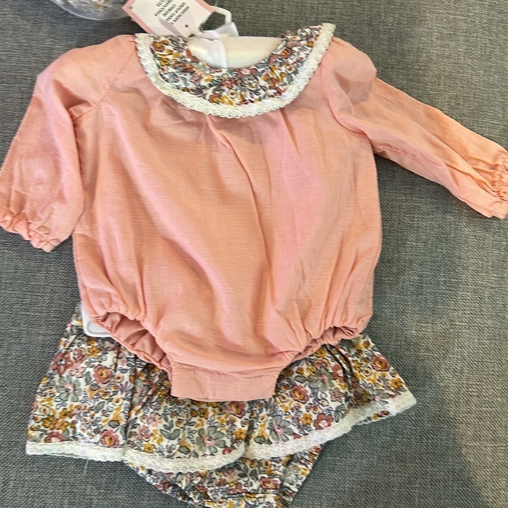 Cupcakes & Cashmere pink outfit set Size 0-3 months - Picture 3 of 9